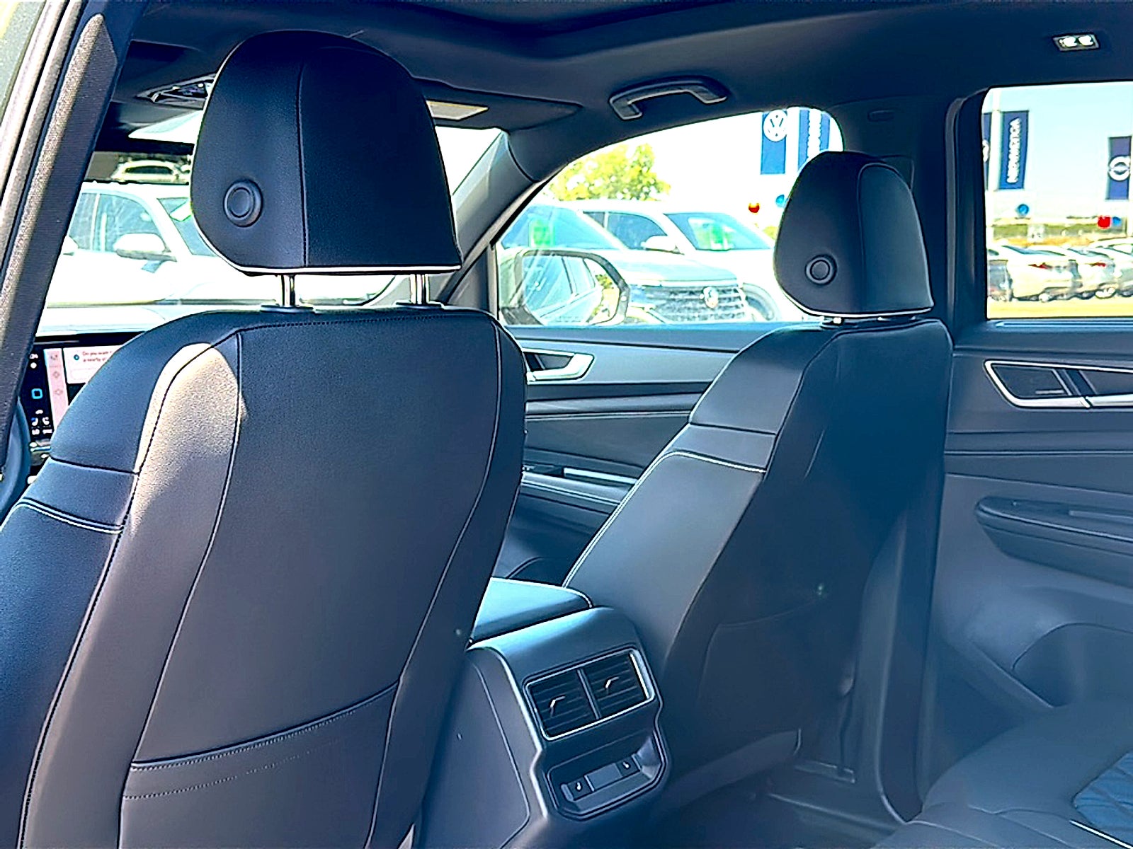 2026 Volkswagen Atlas Cross Sport SEL Premium R-Line
