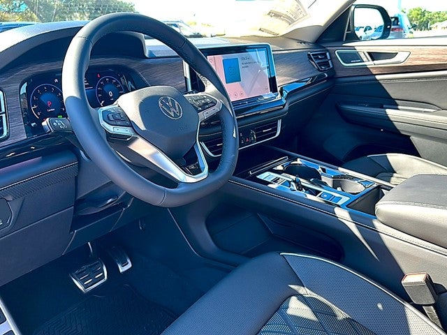2026 Volkswagen Atlas SEL Premium R-Line - Photo 9