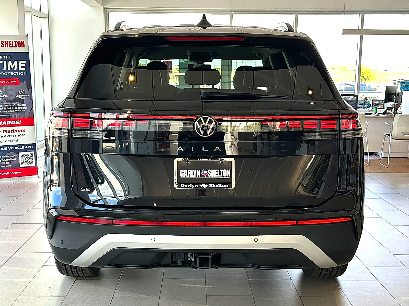 2027 Volkswagen Atlas SE w/Technology