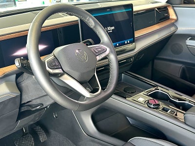 2027 Volkswagen Atlas SE w/Technology