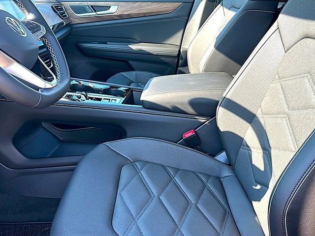 2026 Volkswagen Atlas 2.0T SE w/ Technology