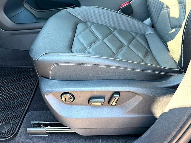 2026 Volkswagen Atlas 2.0T SE w/ Technology