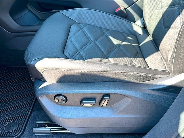 2026 Volkswagen Atlas 2.0T SE w/ Technology