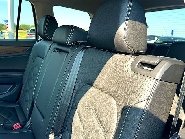 2026 Volkswagen Atlas 2.0T SE w/ Technology