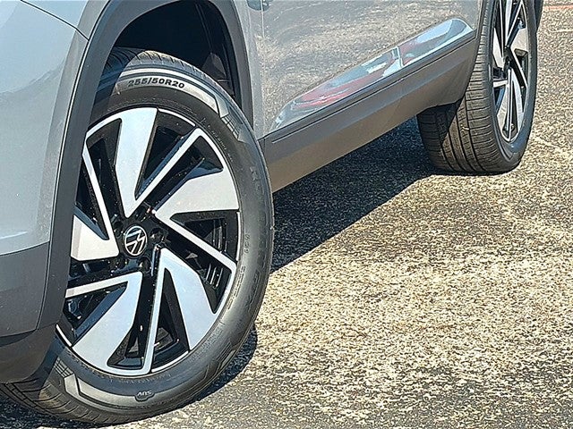 2026 Volkswagen Atlas 2.0T SE w/ Technology