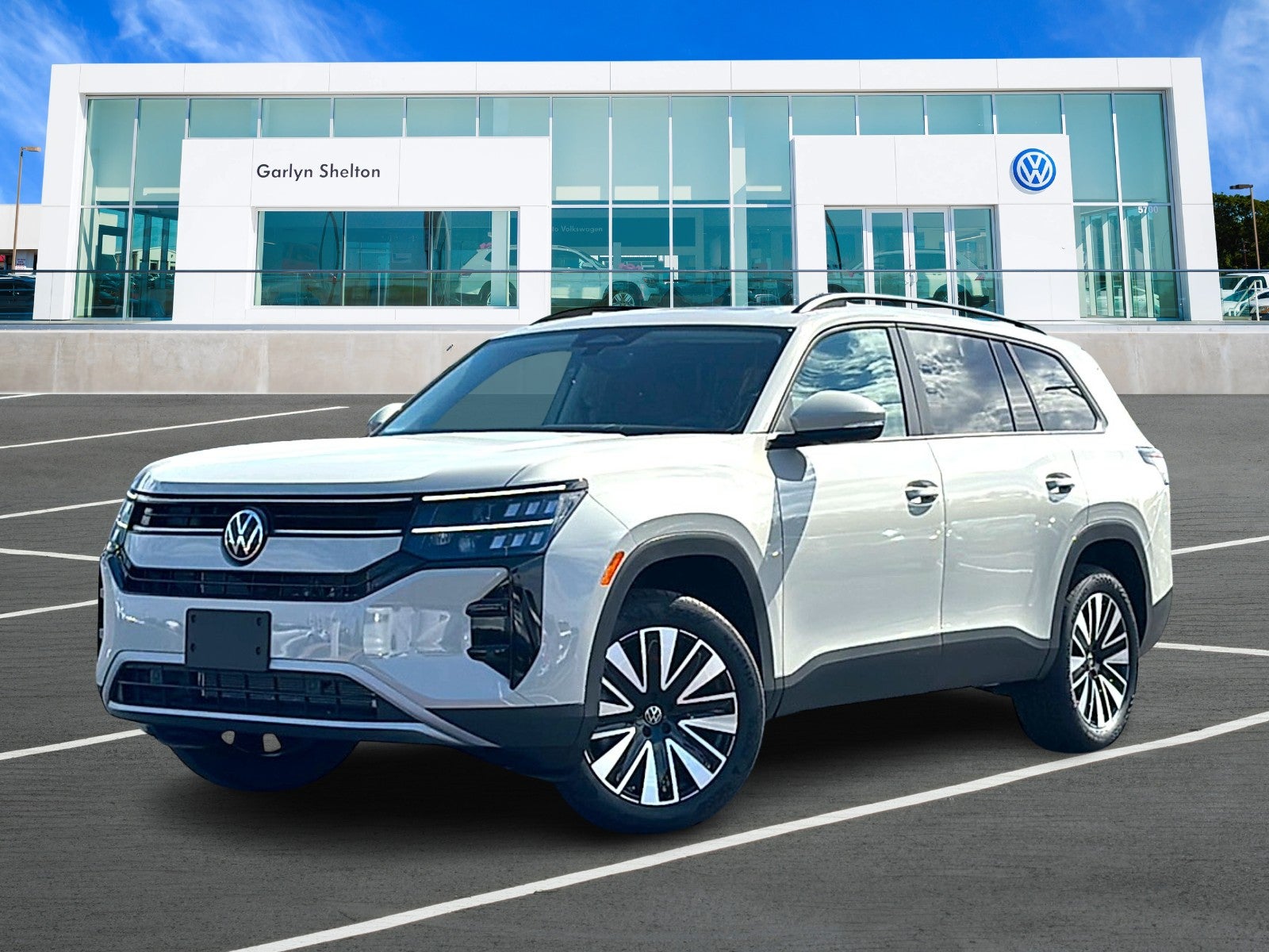 2027 Volkswagen Atlas SE w/Technology