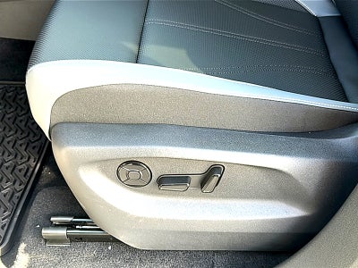 2027 Volkswagen Atlas SE w/Technology