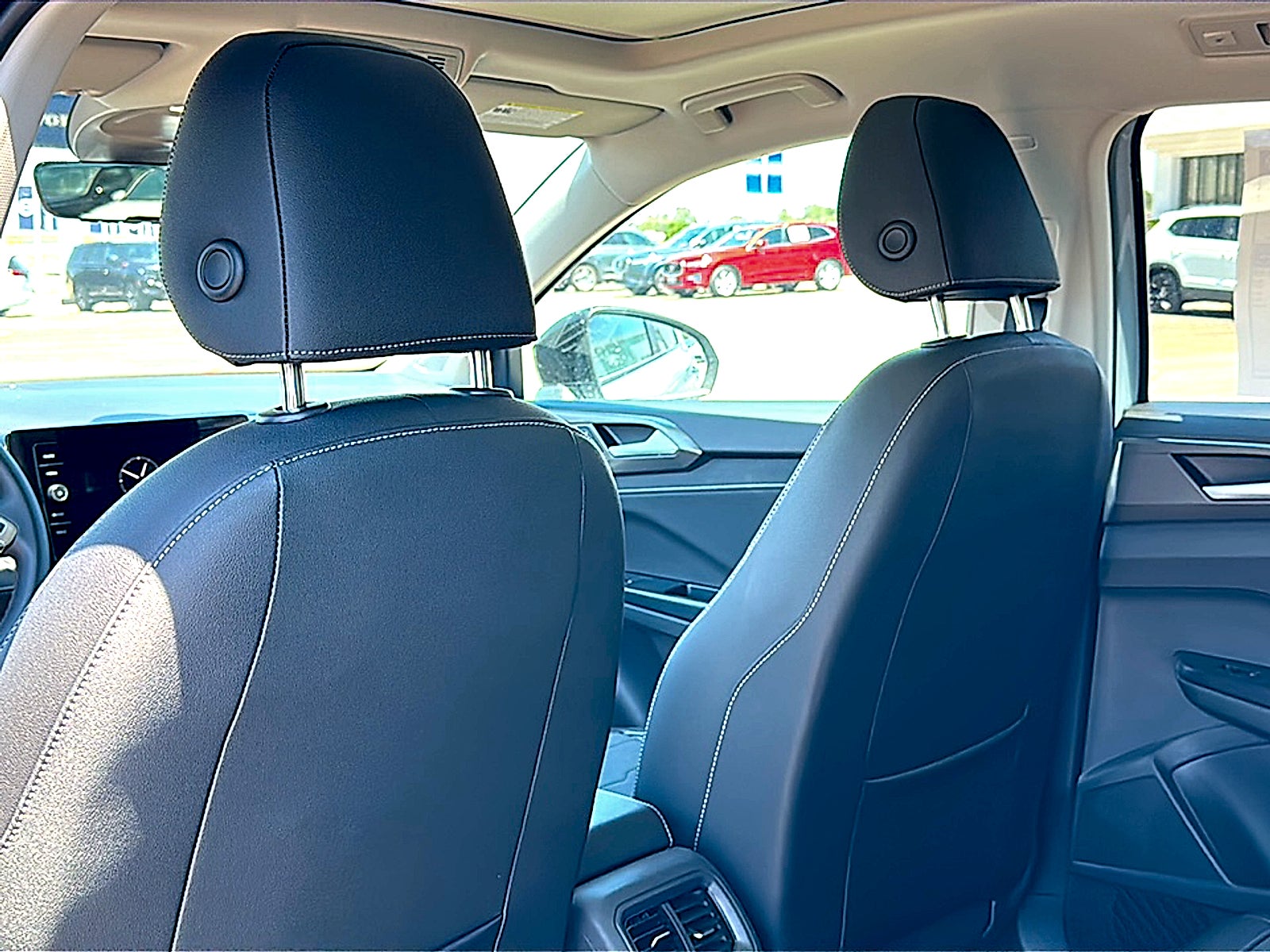 2026 Volkswagen Taos SE Black