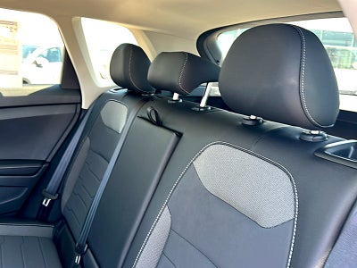 2026 Volkswagen Taos SE Black