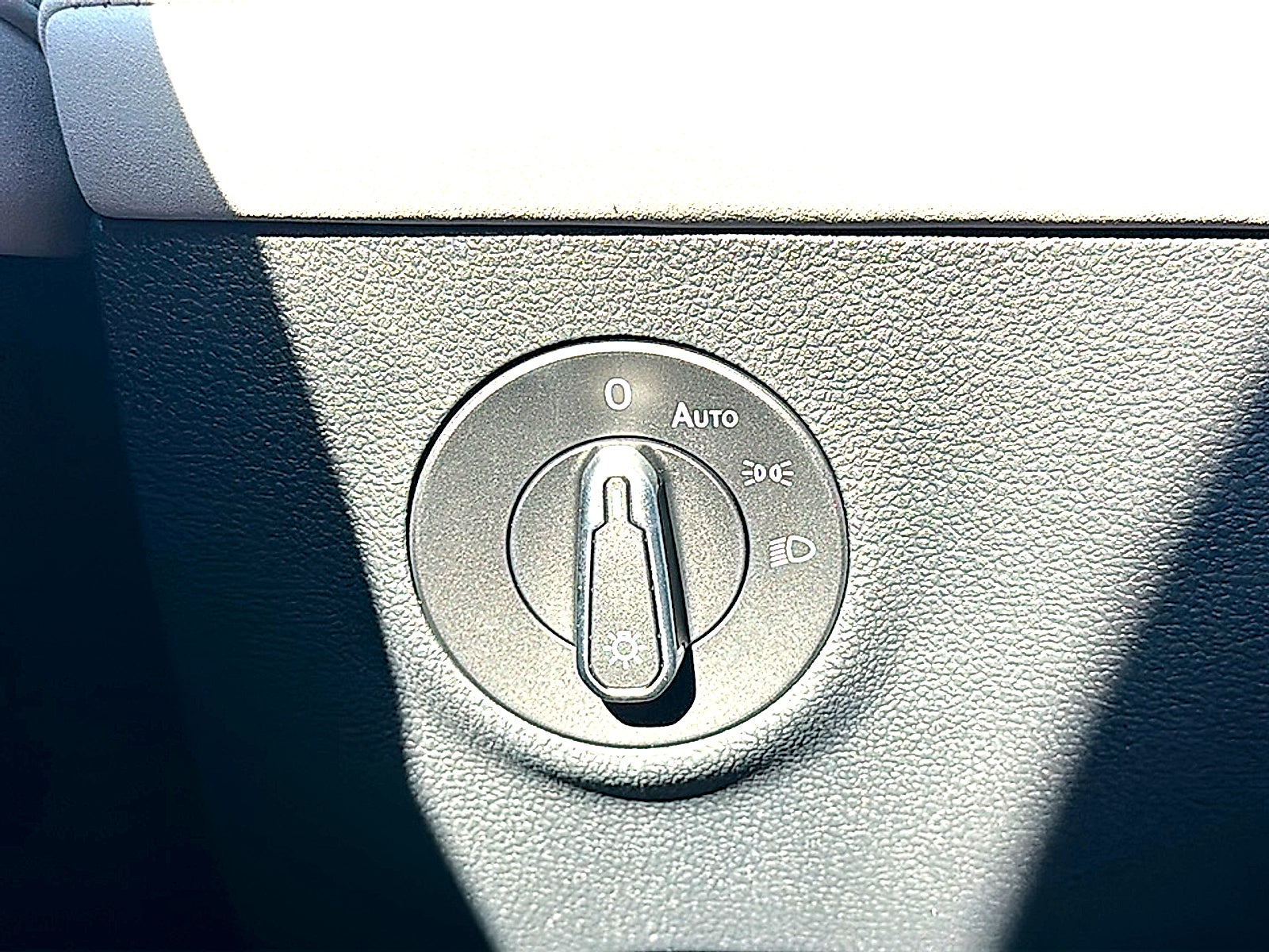 2027 Volkswagen Taos SE