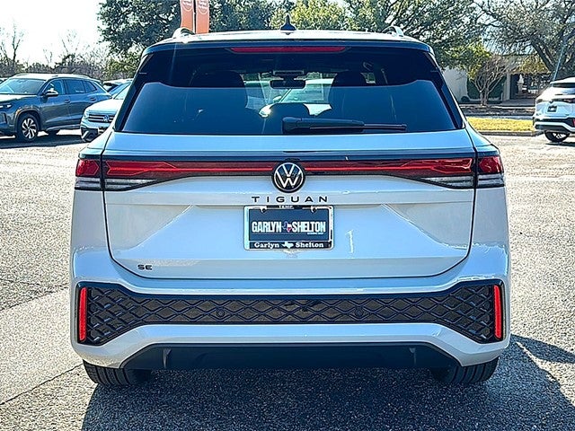 2026 Volkswagen Tiguan 2.0T SE R-Line Black