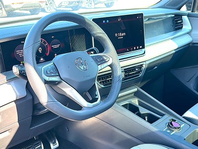 2026 Volkswagen Tiguan SE R-Line Black