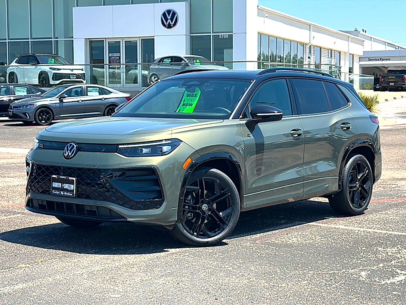 2026 Volkswagen Tiguan SE R-Line Black