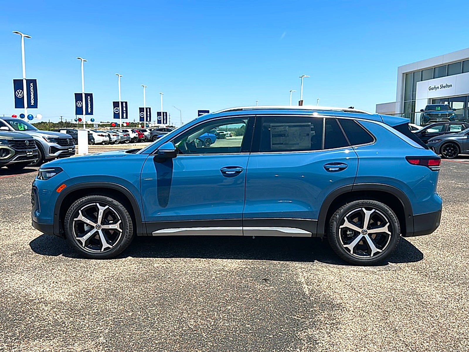 2026 Volkswagen Tiguan SE