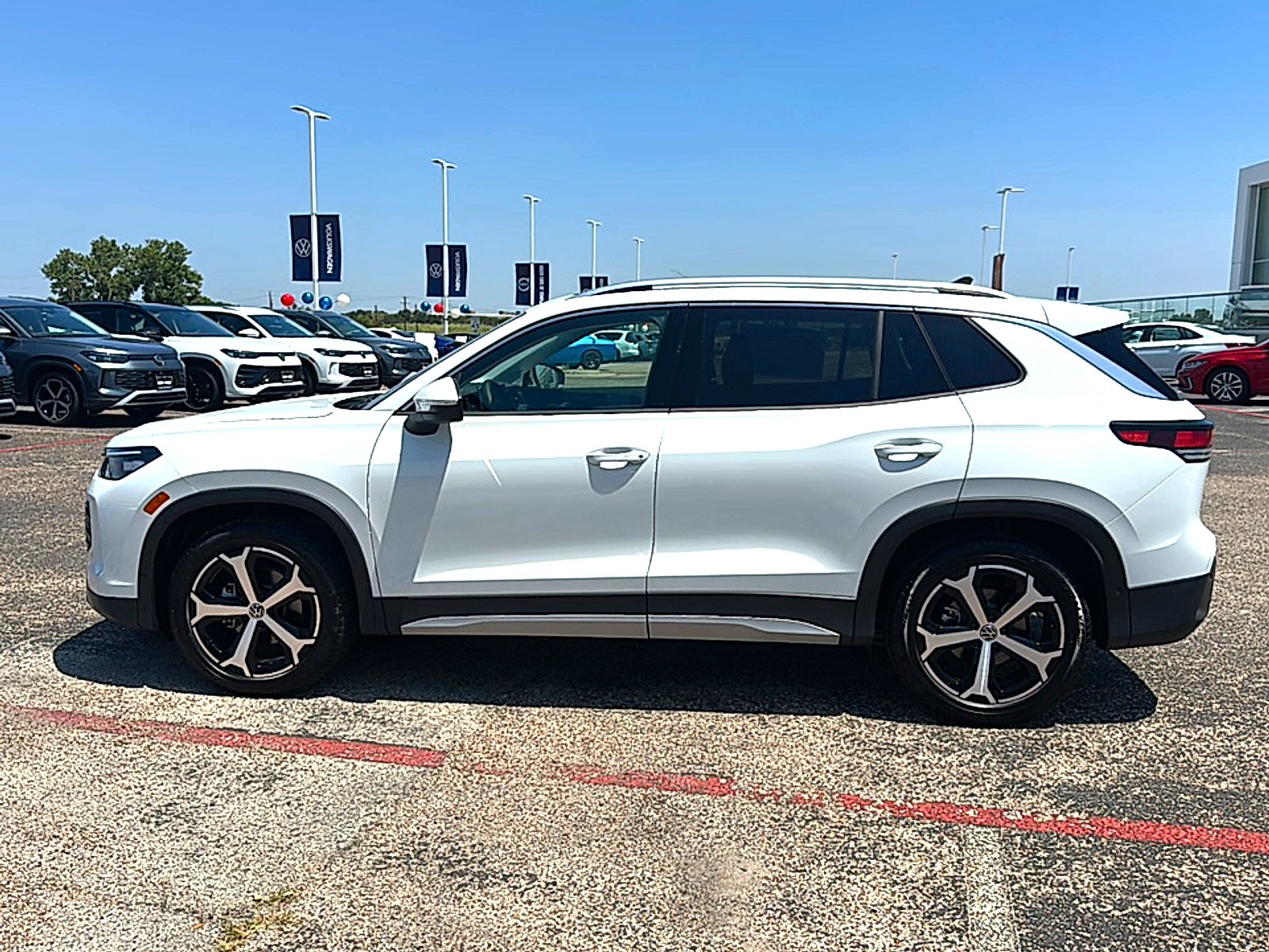 2026 Volkswagen Tiguan SE
