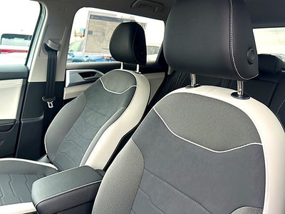 2026 Volkswagen Taos SE FWD