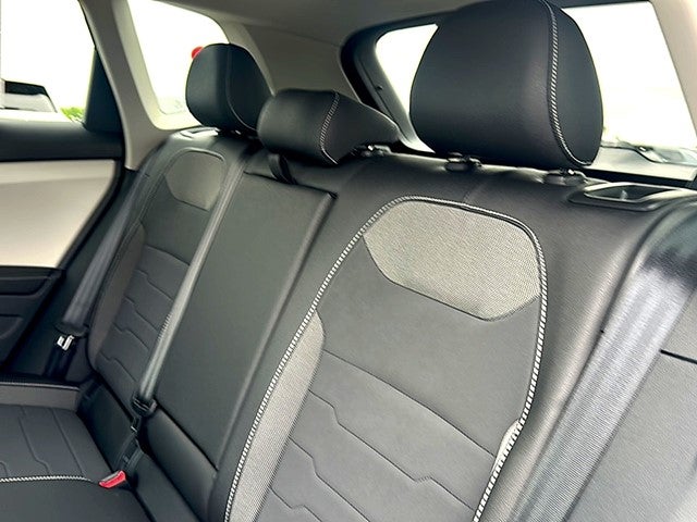 2026 Volkswagen Taos SE FWD