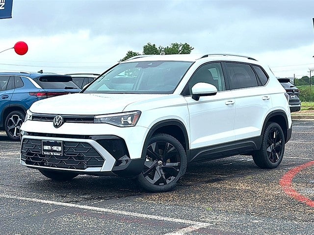 2026 Volkswagen Taos SE FWD