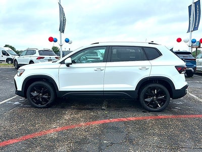 2026 Volkswagen Taos SE FWD