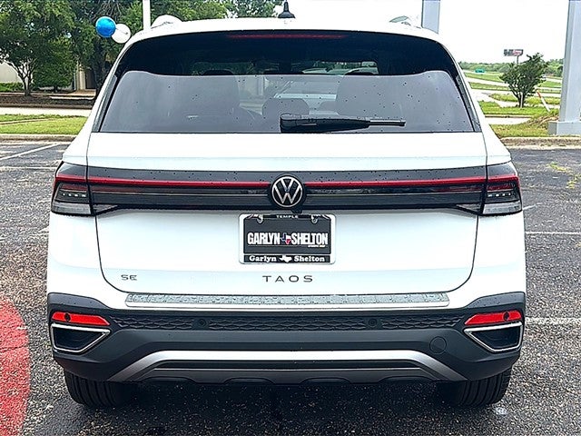 2026 Volkswagen Taos SE FWD