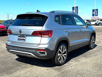 2024 Volkswagen Taos 1.5T SE