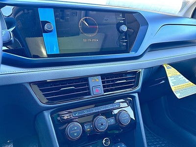 2024 Volkswagen Taos 1.5T SE