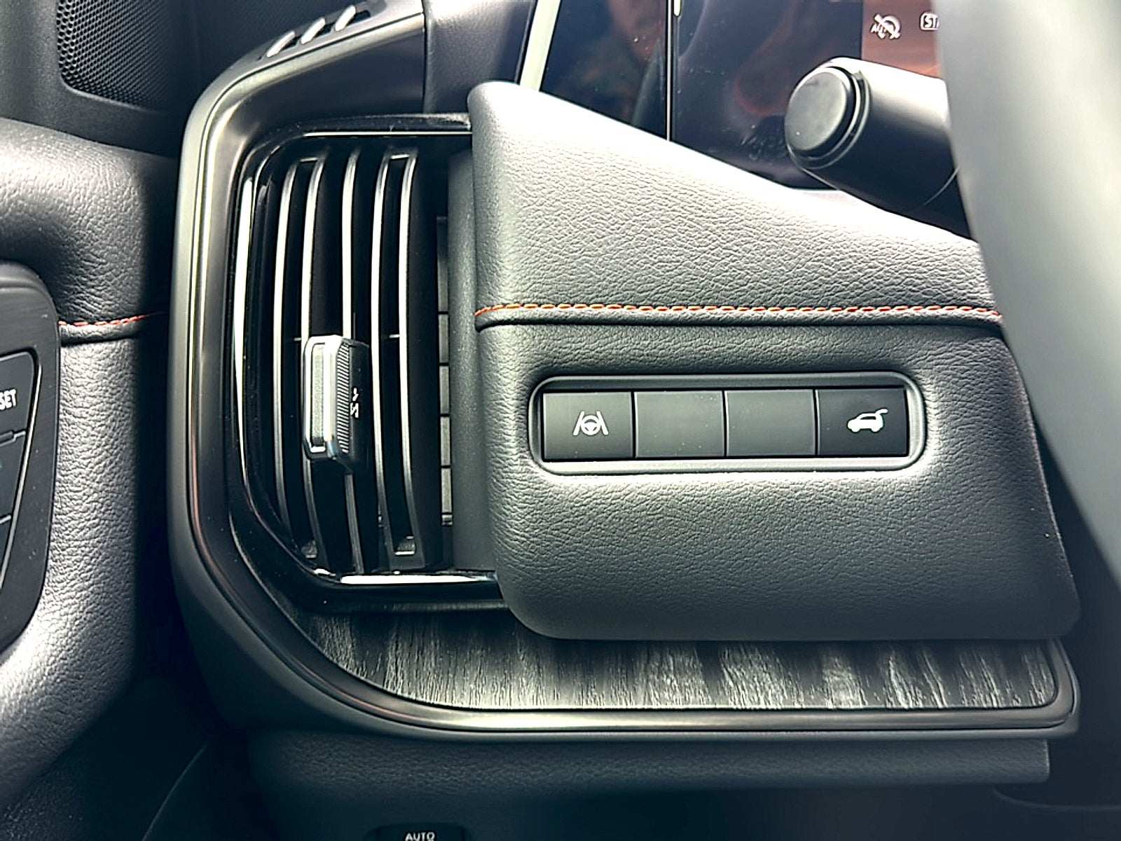 2025 Nissan Armada PRO-4X 4WD