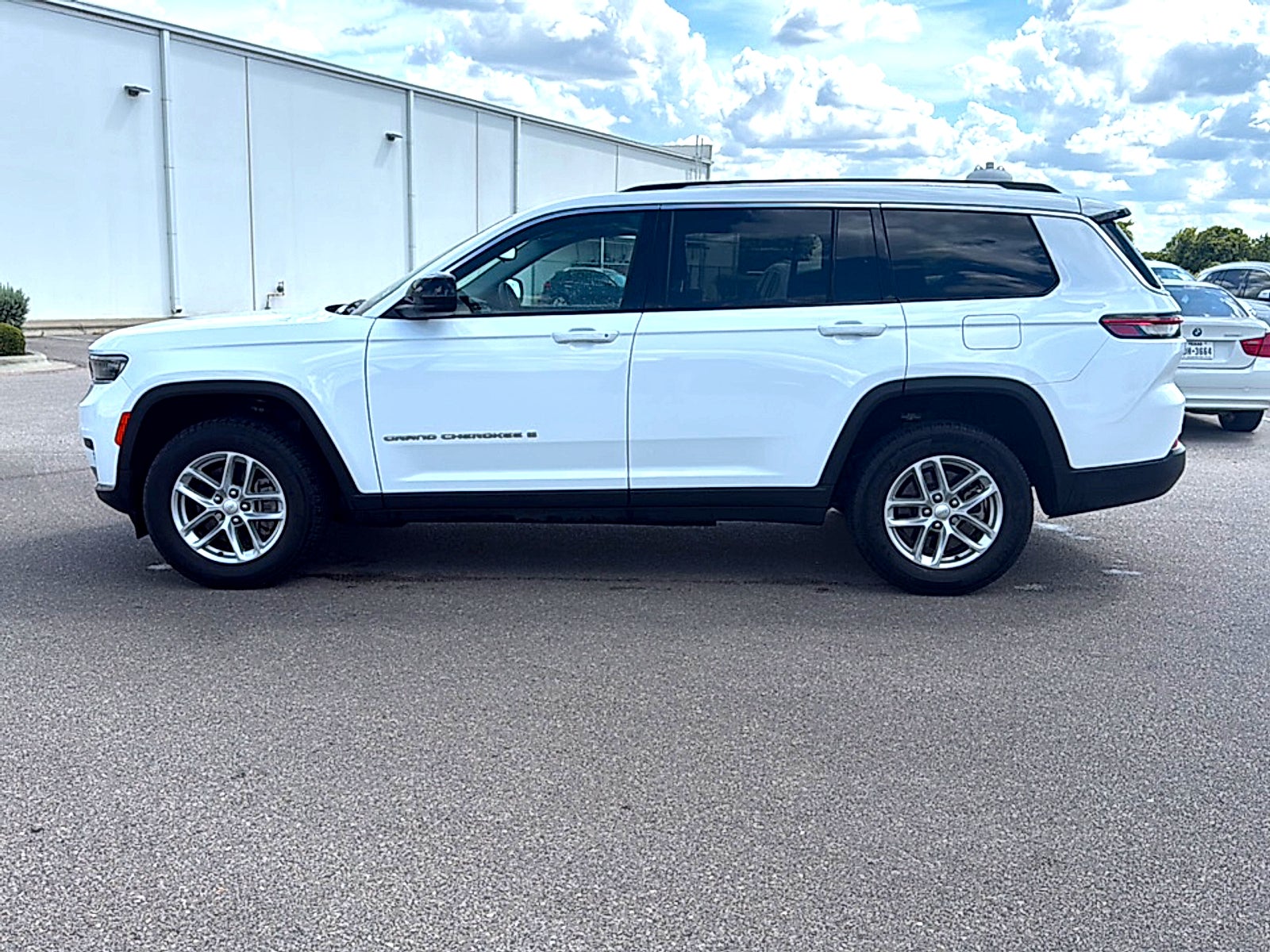 2023 Jeep Grand Cherokee L Laredo X