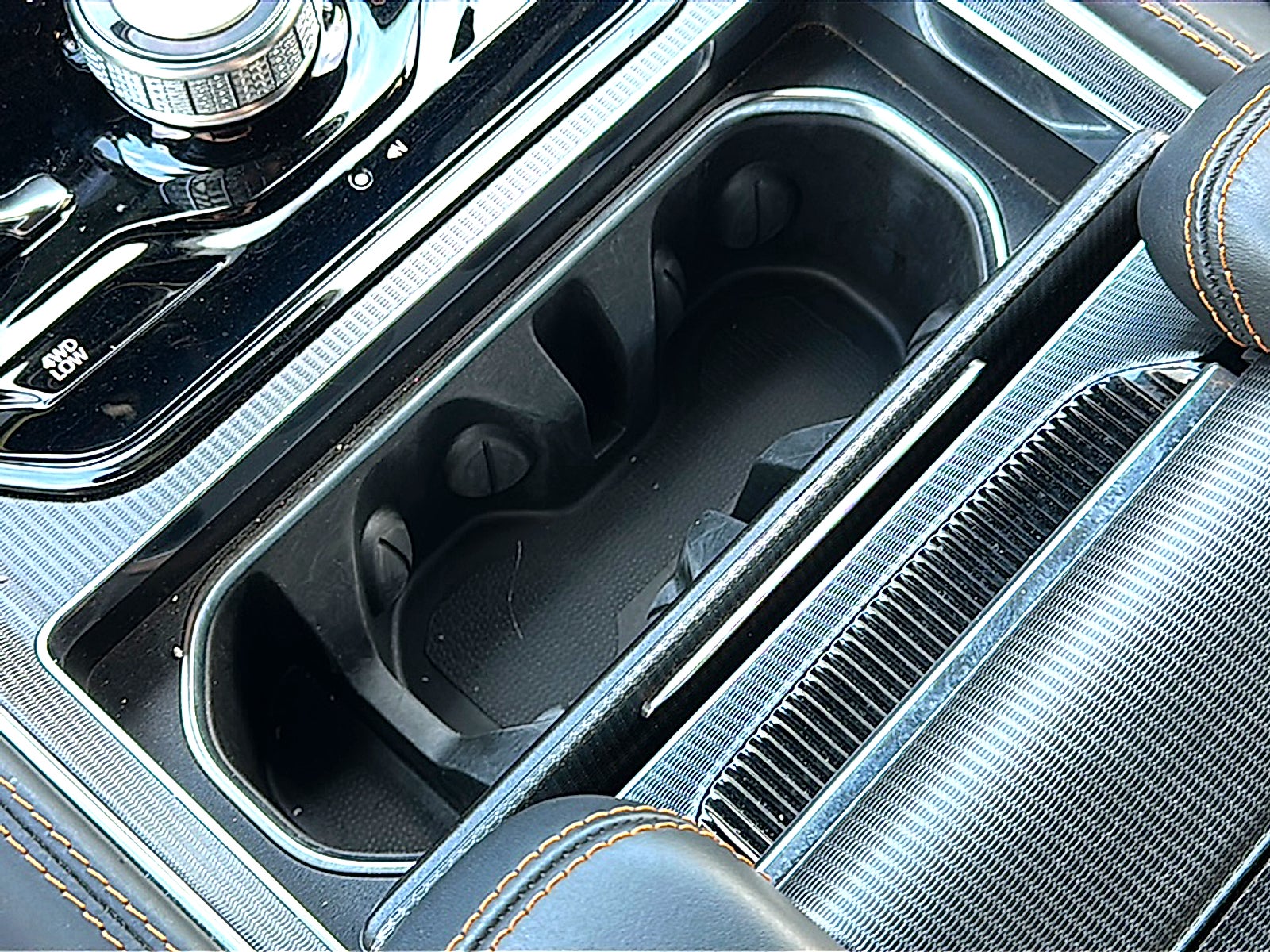2023 Jeep Grand Wagoneer Series III Obsidian