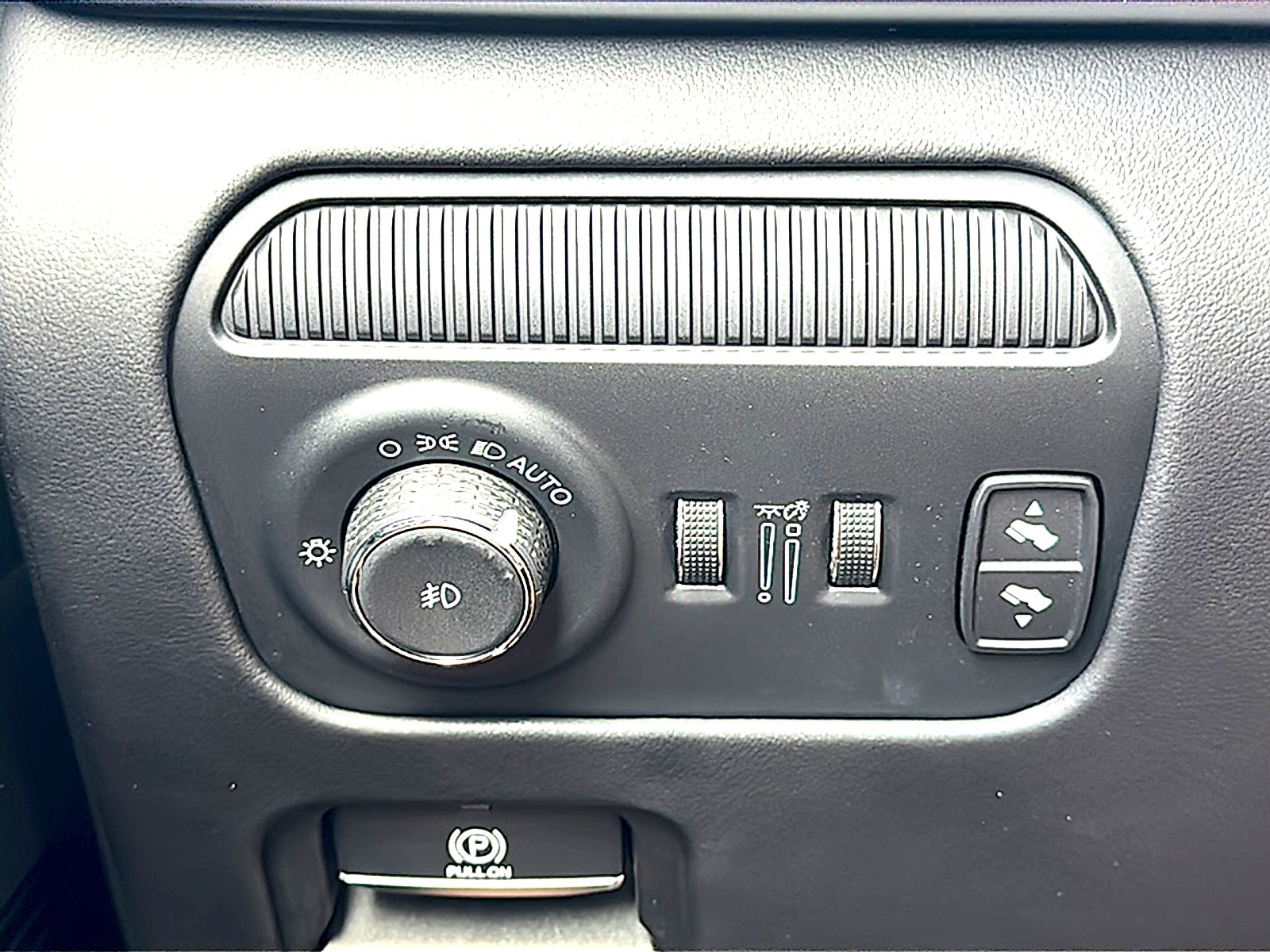 2023 Jeep Grand Wagoneer Series III Obsidian