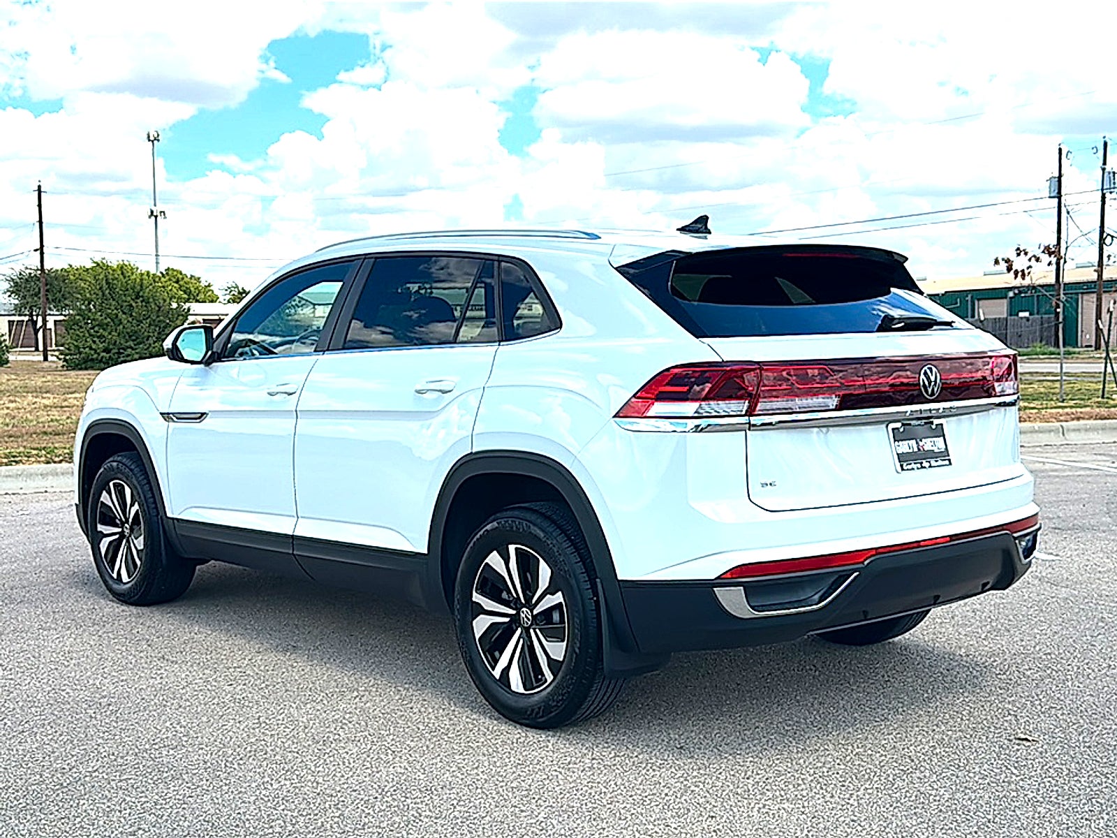 2025 Volkswagen Atlas Cross Sport 2.0T SE