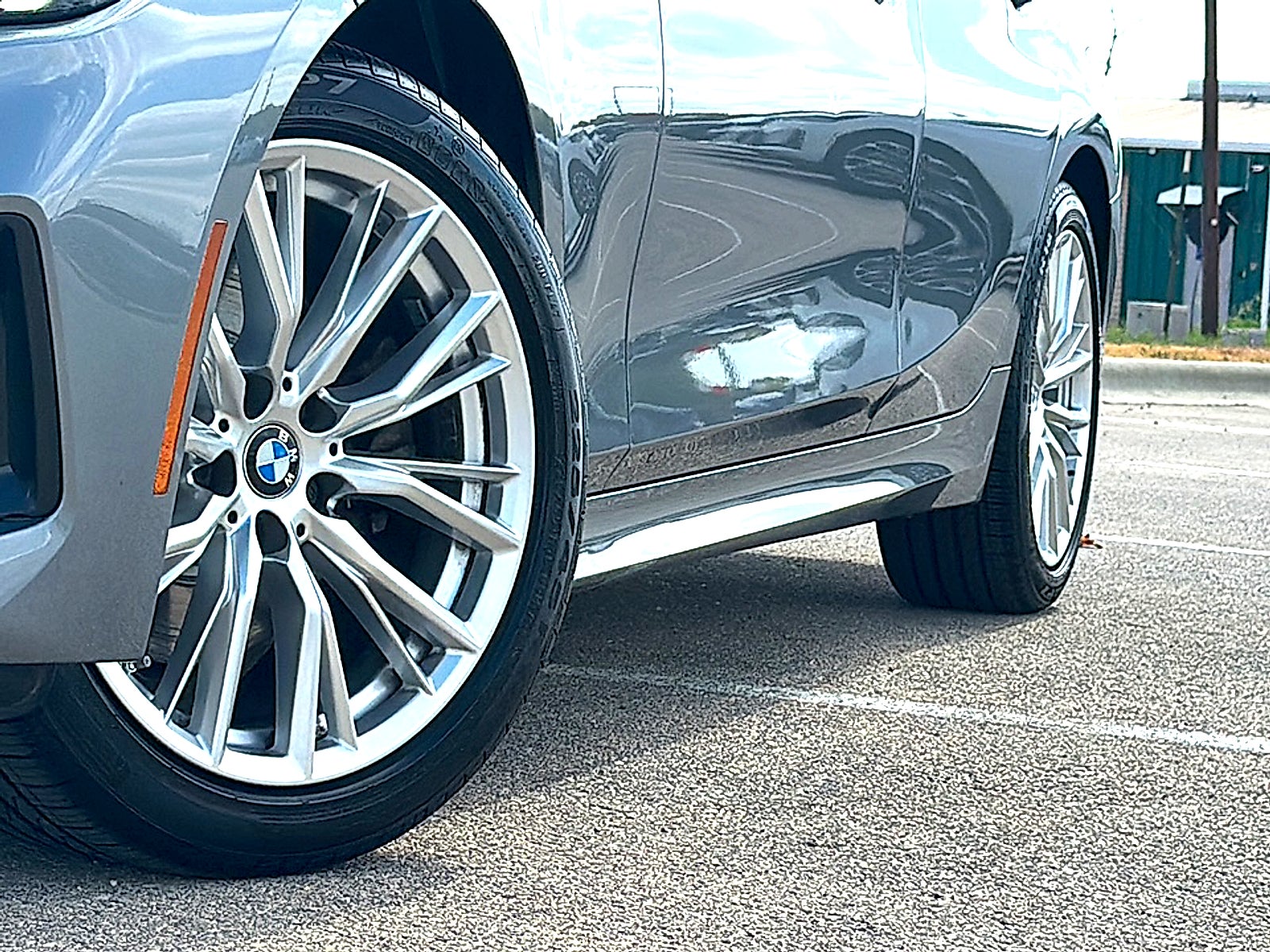 2024 BMW 3 Series 330i