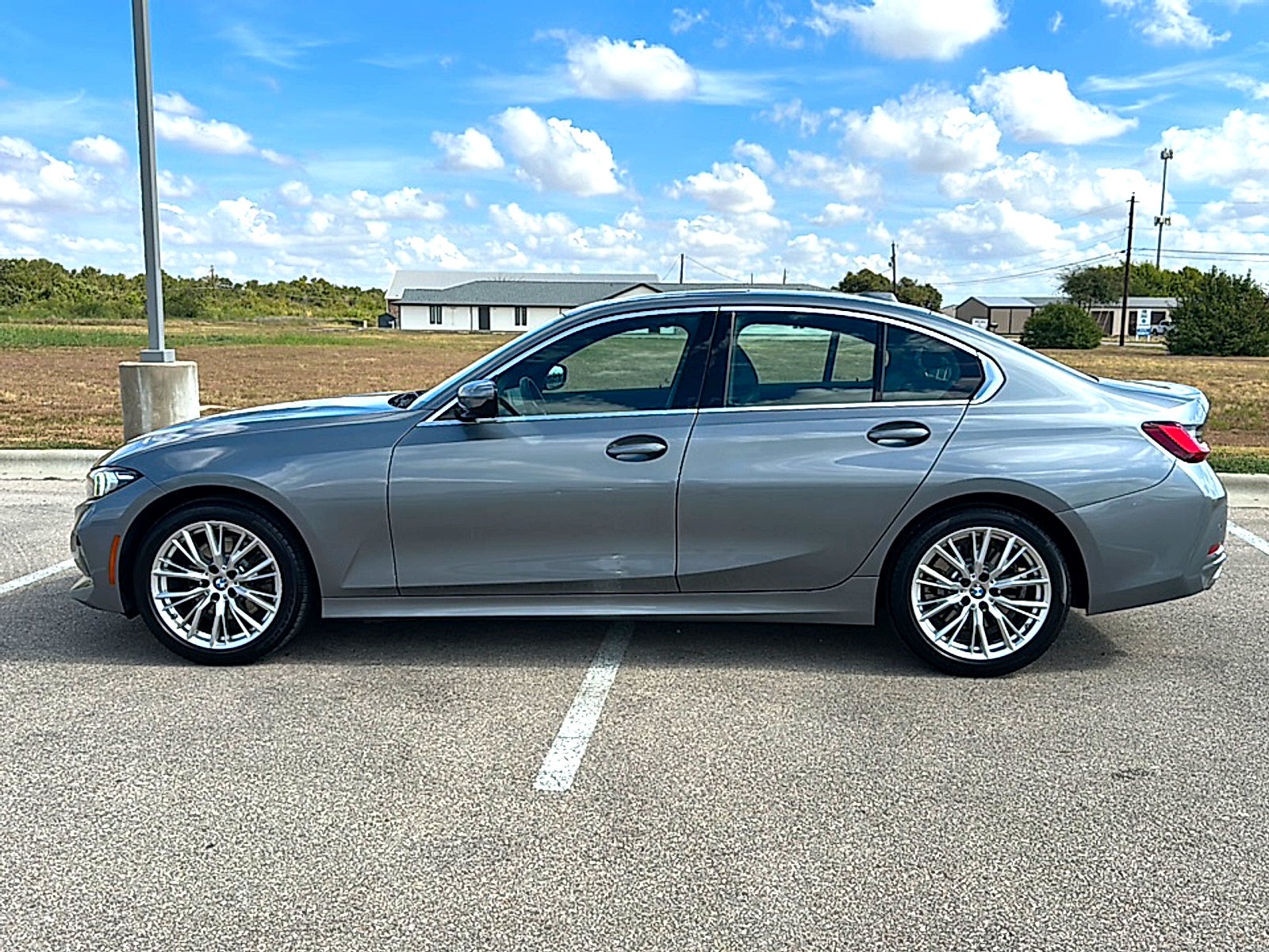 2024 BMW 3 Series 330i