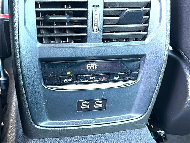2024 BMW 3 Series 330i
