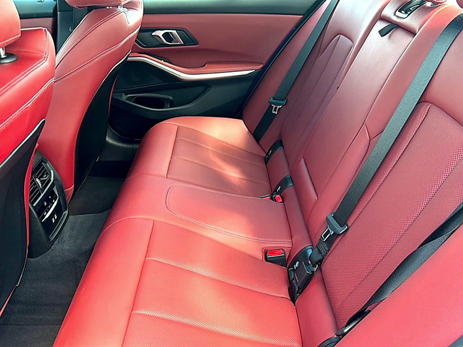 2024 BMW 3 Series 330i