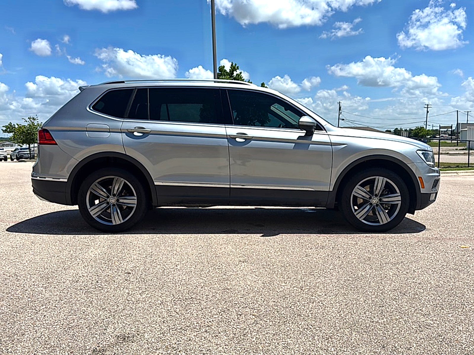 2020 Volkswagen Tiguan 2.0T SEL