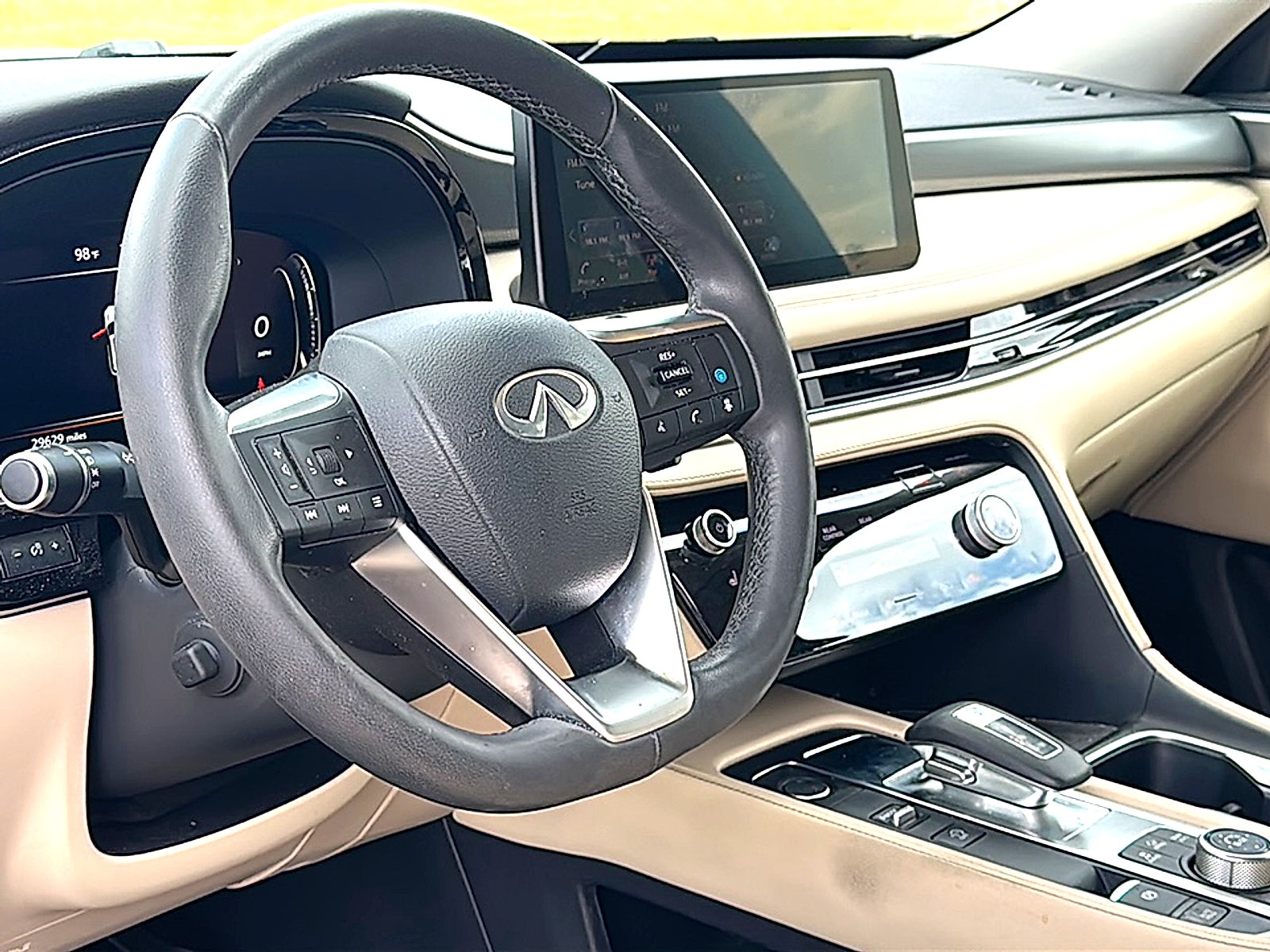 2023 INFINITI QX60 LUXE