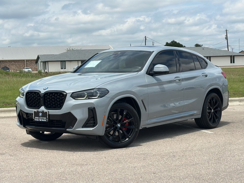 2025 BMW X4 xDrive30i