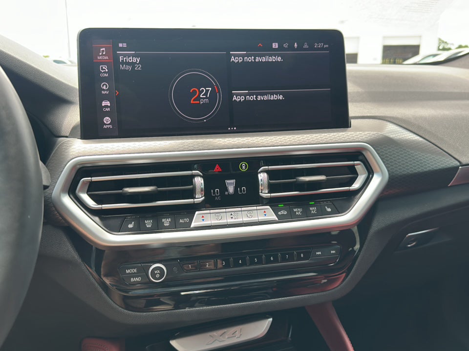2025 BMW X4 xDrive30i