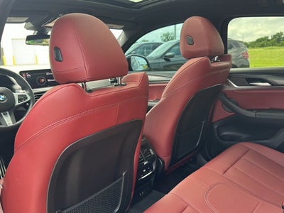 2025 BMW X4 xDrive30i