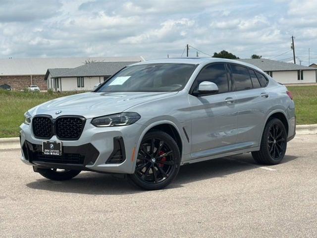 2025 BMW X4 xDrive30i