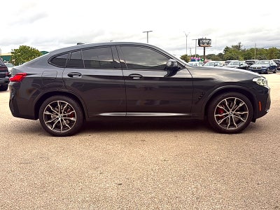2022 BMW X4 xDrive30i