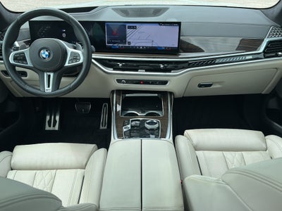 2024 BMW X7 M60i