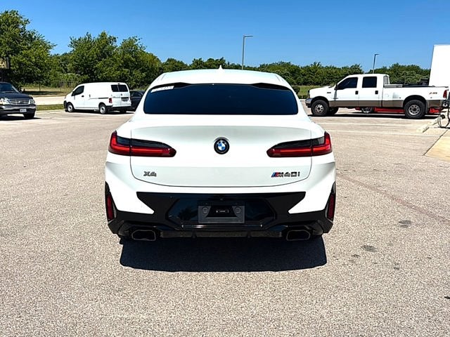 2024 BMW X4 M40i