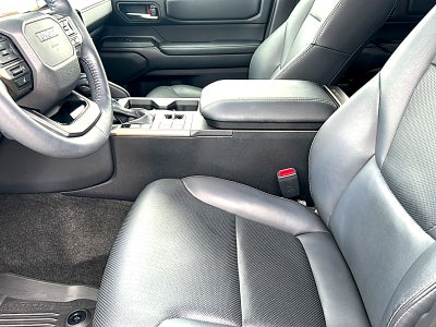 2024 Toyota Land Cruiser 4WD (Natl)
