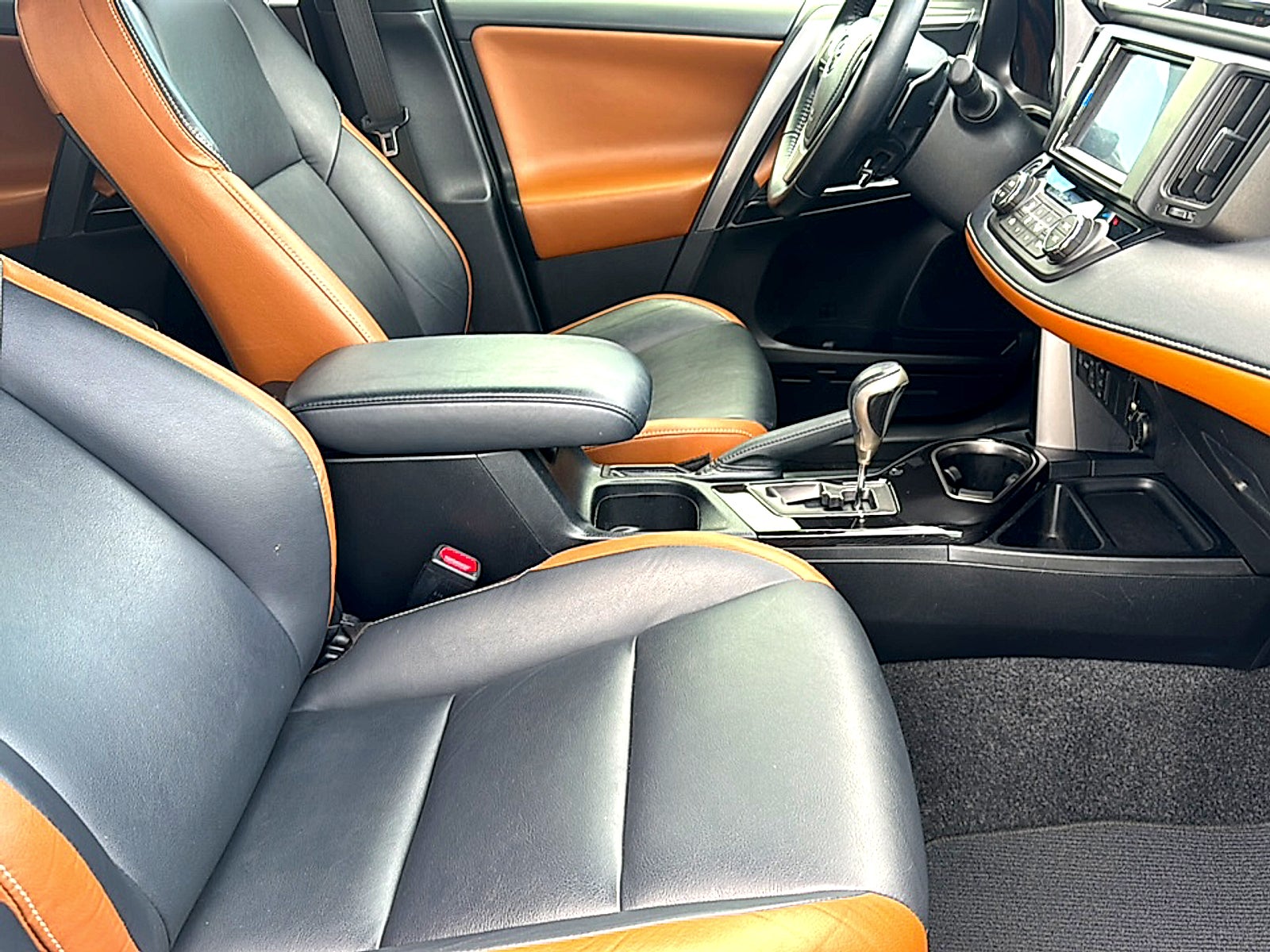 2018 Toyota RAV4 SE