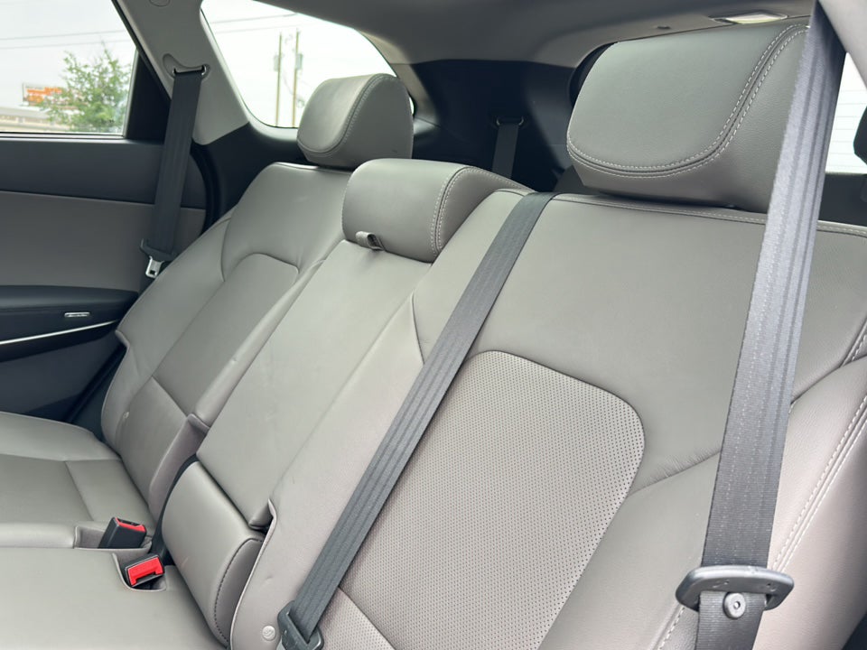 2018 Hyundai Santa Fe SE Ultimate