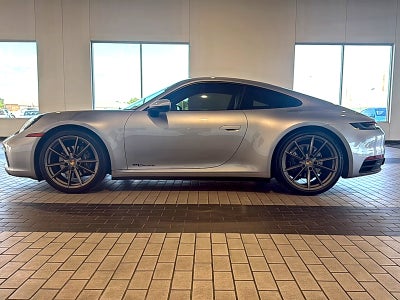 2021 Porsche 911 Carrera