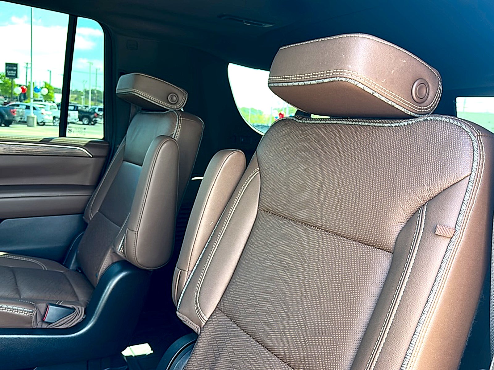 2023 Chevrolet Suburban High Country