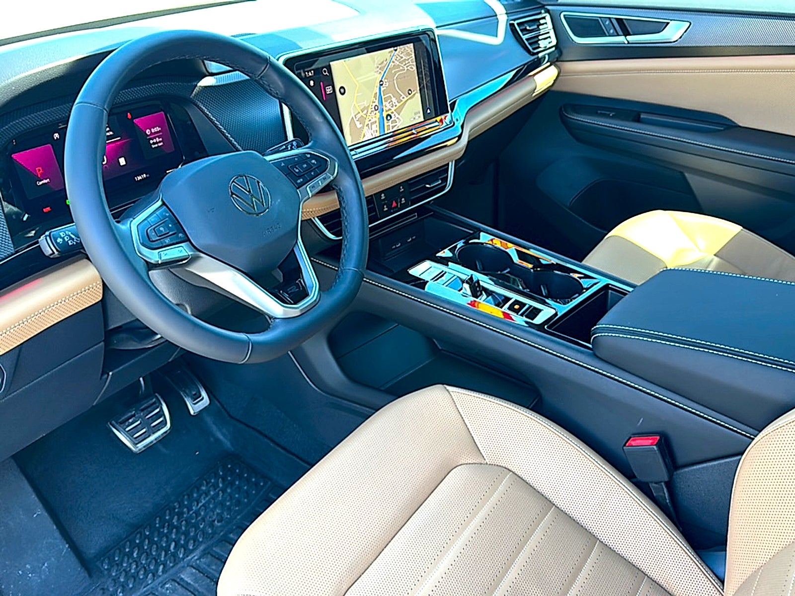 2025 Volkswagen Atlas Cross Sport 2.0T SEL R-Line Black